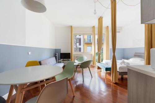 GuestHost - Studio near Piazza Firenze Milano