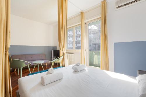GuestHost - Studio near Piazza Firenze Milano