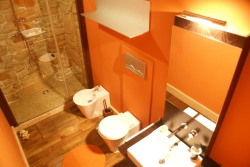 A bathroom at Precioso Apartamento - Casco Antiguo de Talavera