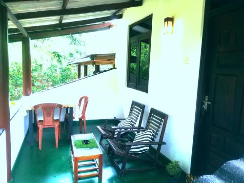 Posezení v ubytování Lakmal Homestay ,10 minutes to Sigiriya Rock