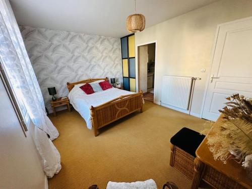 Photo de la galerie de l'établissement Maison au Mans, 6 pièces, 8 personnes, au Mans