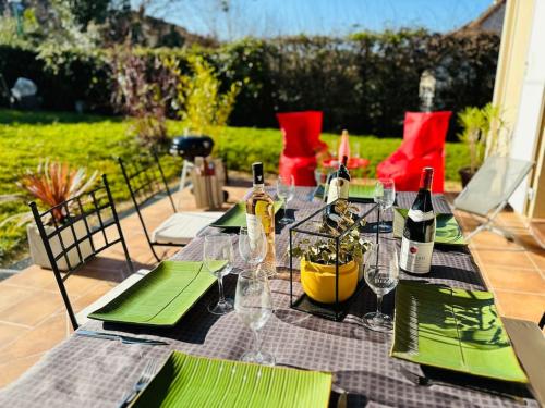 Photo de la galerie de l'établissement Maison au Mans, 6 pièces, 8 personnes, au Mans