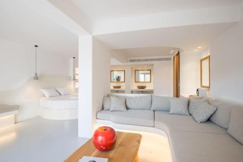 ABA Ηospitalité Paros -The Superior Suite, Naousa