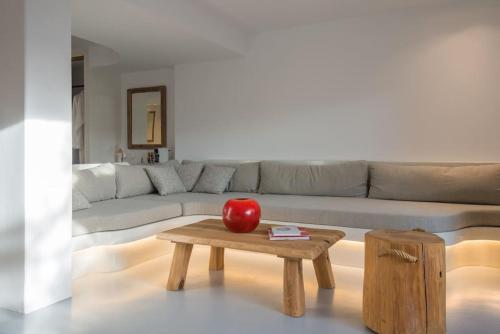 ABA Ηospitalité Paros -The Superior Suite, Naousa