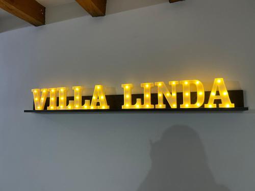 Das Logo oder Schild der Villa