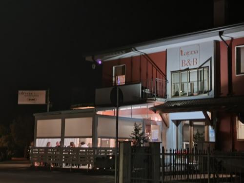 B&Bが所在する建物