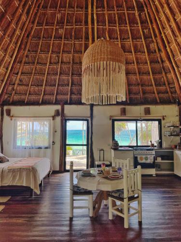 Casa de Mar, Tulum, hermosa cabana privada a la orilla del mar con cocina