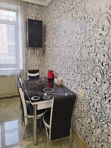  Однокомнатная квартира в центре Ванадзора -  Room  picture :   Washing machine    Heating    Kitchen       