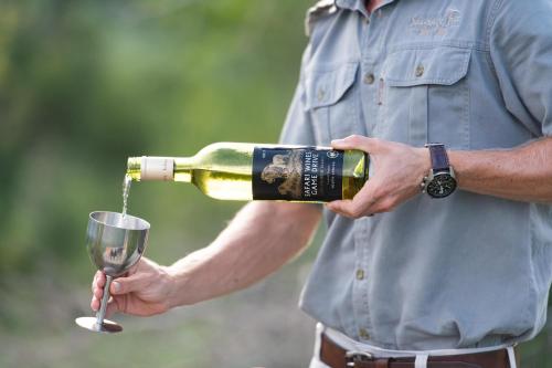Bebidas en Sausage Tree Safari Camp