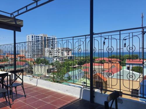 Tan Hoang Minh Hotelにあるバルコニーまたはテラス