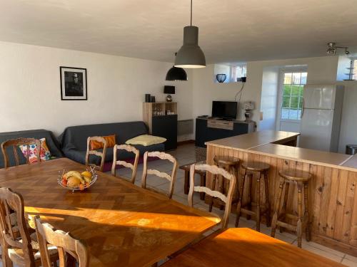 O bucătărie sau chicinetă la Gîte Utah du DOMAINE DE SAINT-VIGOR