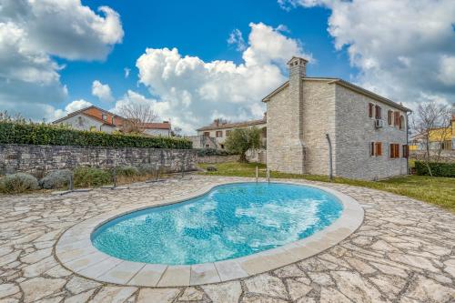 Pool Villa Frapi - Lavanda - Happy Rentals