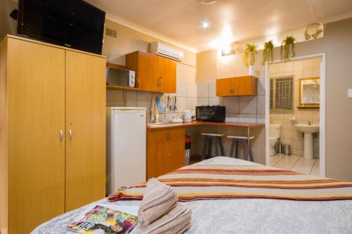 Dapur atau dapur kecil di Marle' Lodge