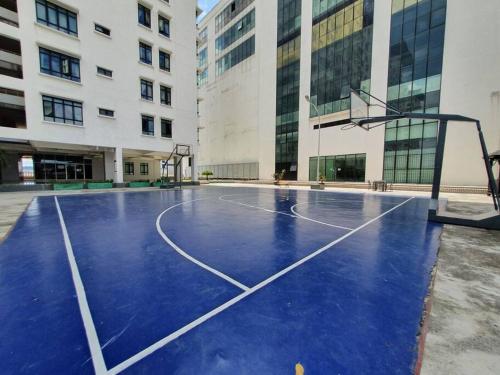 Gambar di galeri bagi [HERITAGE 3] HOMESTAY Studio 4Pax, FREE WIFI NETFLIX di Seri Kembangan
