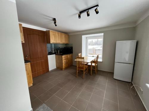 Dapur atau dapur kecil di Krīvi