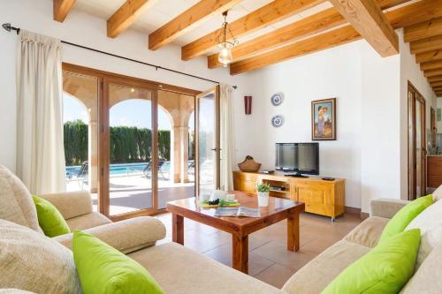 Mares 4 bedroom villa, Cala'n Forcat