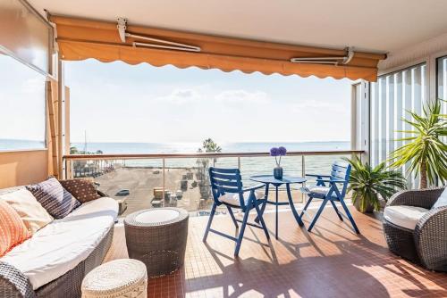 Emilie - panoramic sea views, beach facing - Golfe Juan