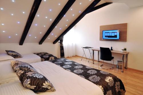 Deluxe Apartments & Rooms Sarella