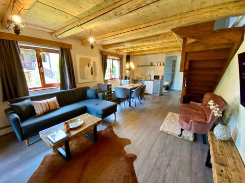 Afbeelding uit fotogalerij van ☆ Rustic Comfort House ☆ in Miercurea-Ciuc