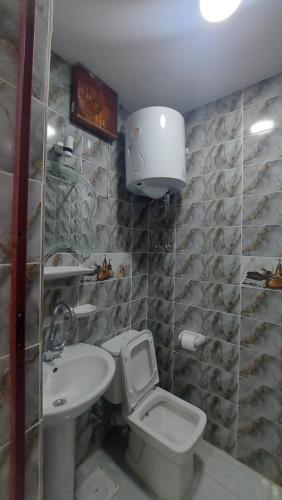 Ένα μπάνιο στο Ramses Guest House