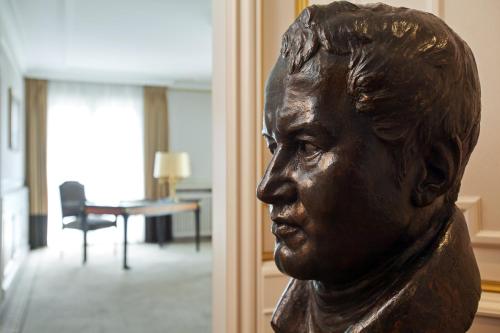 a statue of a bust of a woman at The Westin Grand Berlin in Berlin