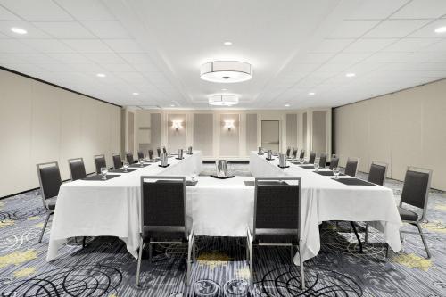 Konferenční prostory v ubytování Sheraton Cavalier Saskatoon Hotel