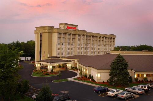 una representación del gran hotel y casino Mgm en Rochester Airport Marriott, en Rochester