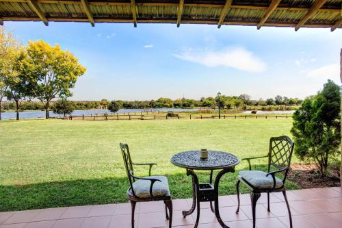 Taman di luar Irene Country Lodge, Autograph Collection