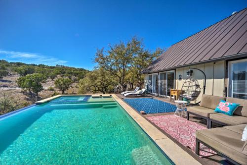 Gallery image of Spicewood Vacation Rental with Infinity Pool! in Spicewood