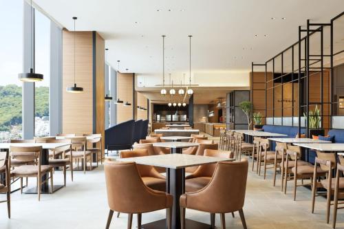 Restaurace v ubytování Sheraton Grand Hiroshima Hotel