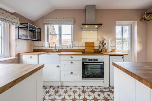 The Old Forge - Norfolk Holiday Properties – Photos 3