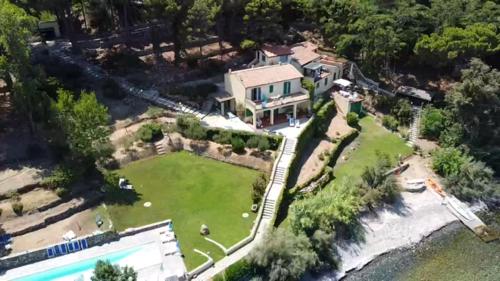 Φωτογραφία από το άλμπουμ του Villa Le Sprizze a bordo del mare - Goelba σε Marciana Marina
