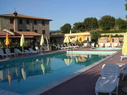 Gemütliches Appartement in Santa Luce mit Privatem Garten
