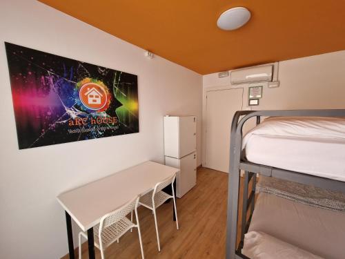 Кровать или кровати в номере Arc House Barcelona