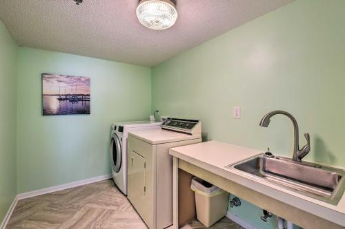 Gulf View Destin Condo with Resort Pool & Spa! photo 25