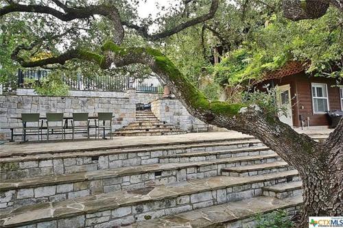 Jardín al aire libre en CL 1181 Cypress Ridge