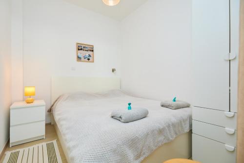 Yellow SeaView Apartment