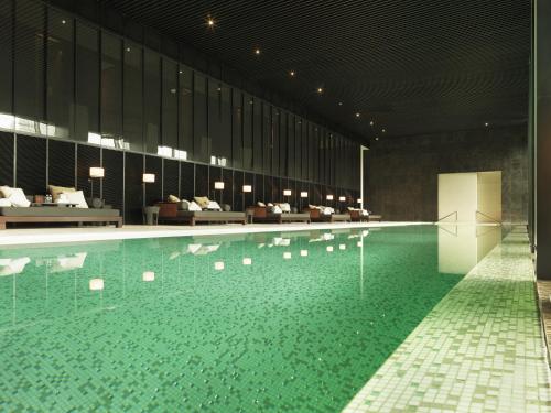 The swimming pool at or close to The Puli Hotel And Spa