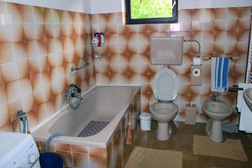 O baie la Holiday house with a parking space Sunger, Gorski kotar - 20655