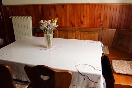 Imagine din galeria proprietății Holiday house with a parking space Sunger, Gorski kotar - 20655 în Mrkopalj