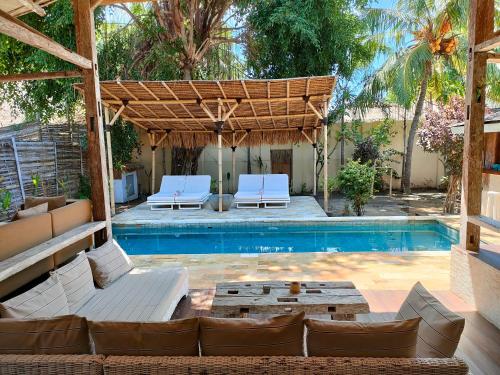 Bazén v ubytování Villa Manis nebo v jeho okolí