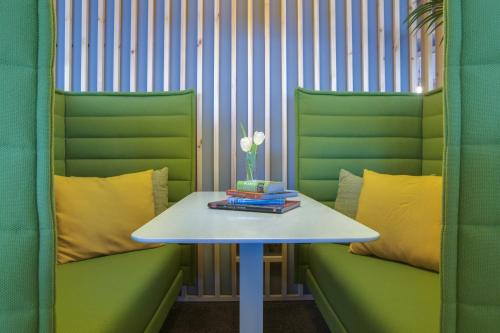 Posezení v ubytování Park Inn by Radisson Dammam