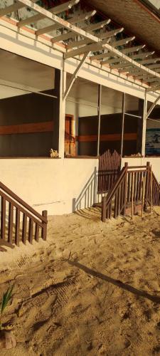 Gambar di galeri bagi ALFA Beach Front Lodge di El Nido