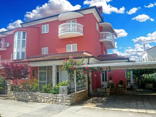 Apartment 356
