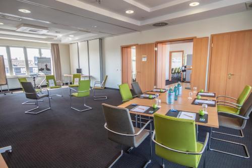 El área de trabajo o centro de convenciones de Ringhotel Drees