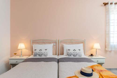Gallery image of Zanneta Apartments & Suites in Mikri Vigla