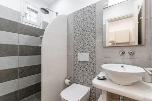 Gallery image of Zanneta Apartments & Suites in Mikri Vigla
