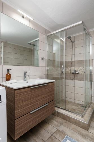Spacious Family Apartment with Large Terrace - City Center, Quiet Area