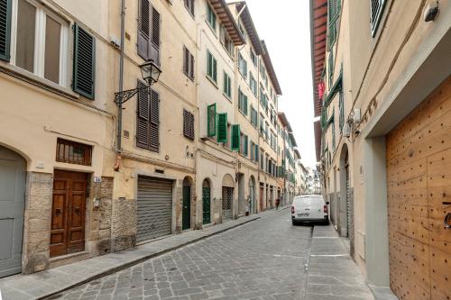 Cloe Apartment by Mamo Florence
