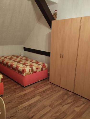 Postel nebo postele na pokoji v ubytování Ferienwohnung mit Elbwiesenblick